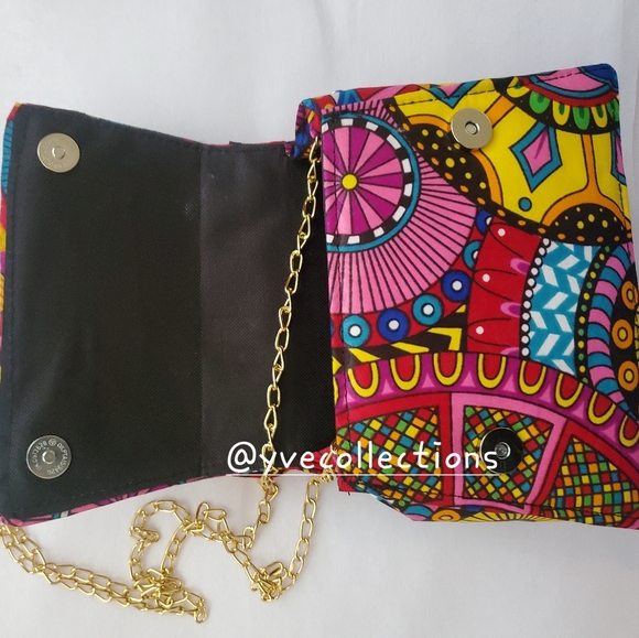 Purse - Picture 2 of 10